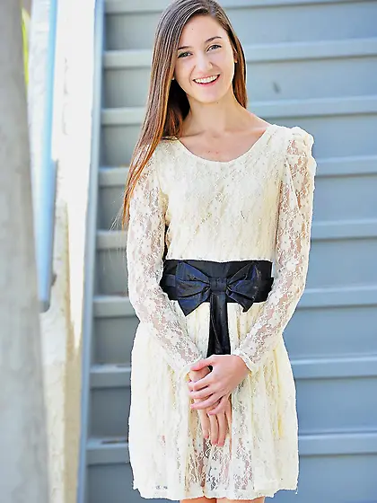 Gorgeous brunette Claire FTV strips nude outside and lets us che