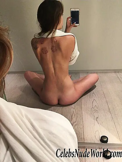 Dakota Johnson Leaked