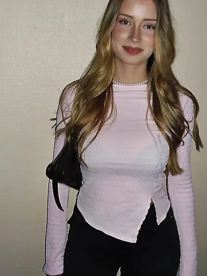 Soon see some nudes of my real teen sister