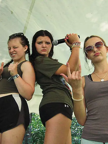 Girls looking for sex and tributes