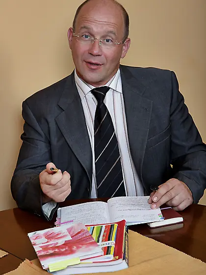 Two lustful coeds had