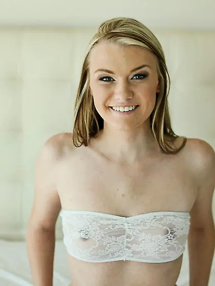 Gorgeous pale blonde Cassidy Ryan shows her pussy and rides a ha