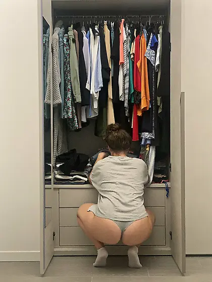 Spy pics--man spies wife in BR and beach (no vids)