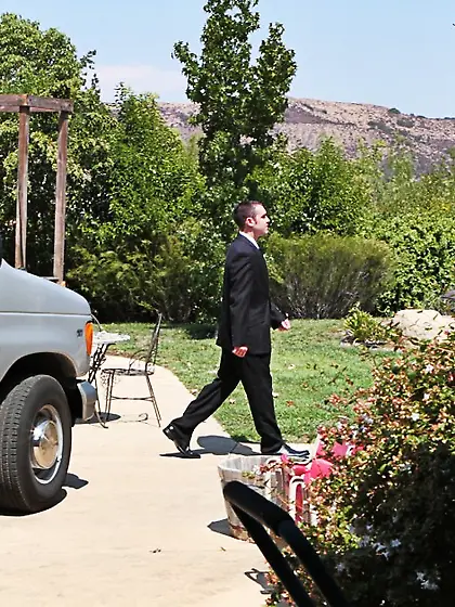 Kaci Star takes her clothes off in the car and blows her lover&#