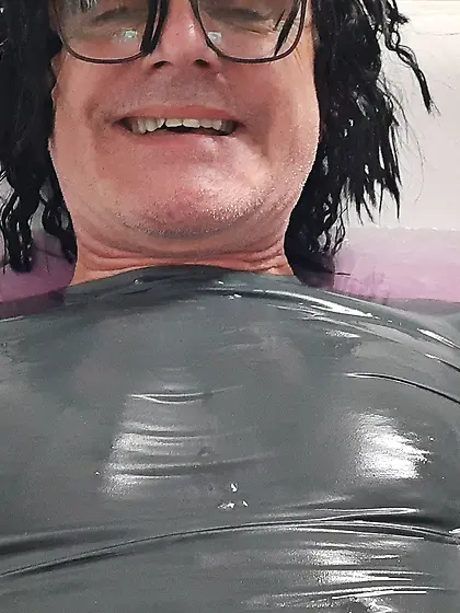 Franzi loves to be slimed