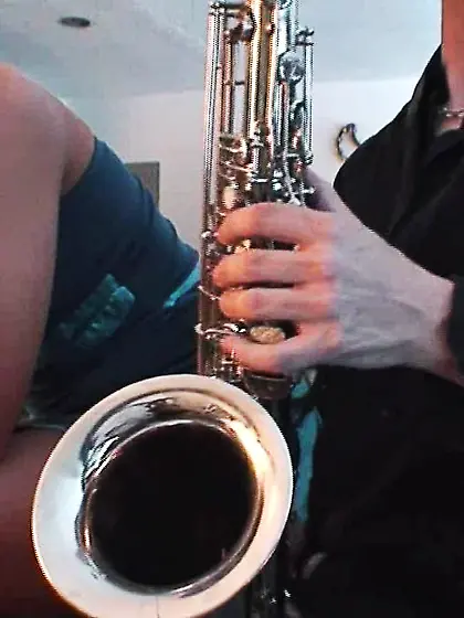 Blonde bitch lets lame