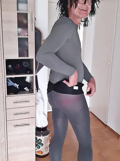 Franzi loves to be slimed