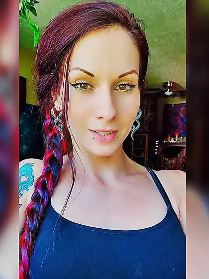 Jacquiline and Sarah have lesbian sex for GGW