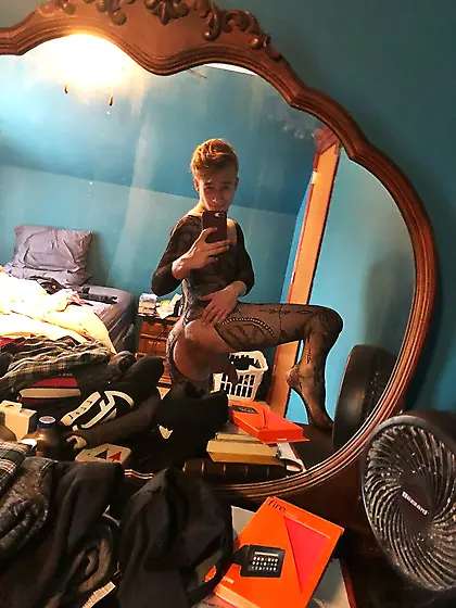 Sissy exposed! His snap is vdawgydawg24