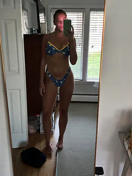 Amateur Girl - Julie (Xposed)