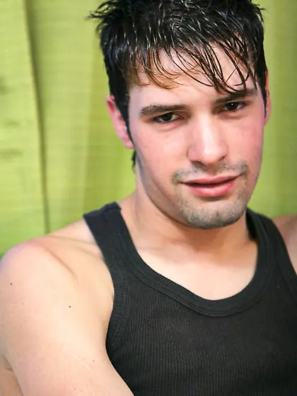 Hot chick sucks two bisexual dicks