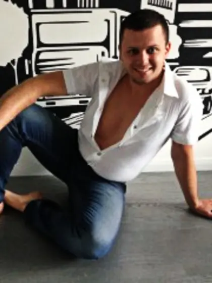 Brunette david perform anal