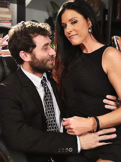 Horny milf India Summer shows her wonderful nude body and gets r