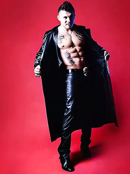 Gay MasterDevil1 like to smoking,  oil and...