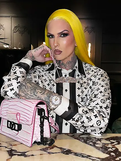 Jeffree Star tattooed makeup twink