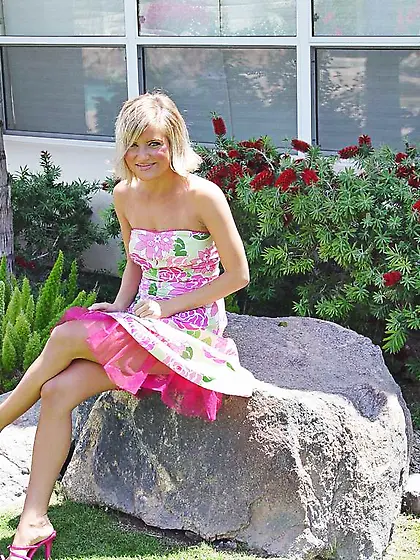 Lusty blonde hottie Princess Cameron takes off her colorful dres