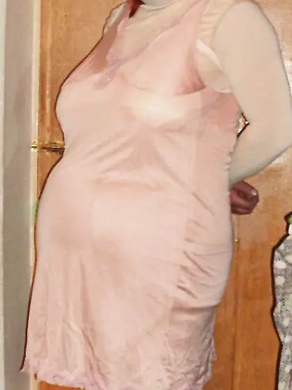 Gimp gal in restrain bondage