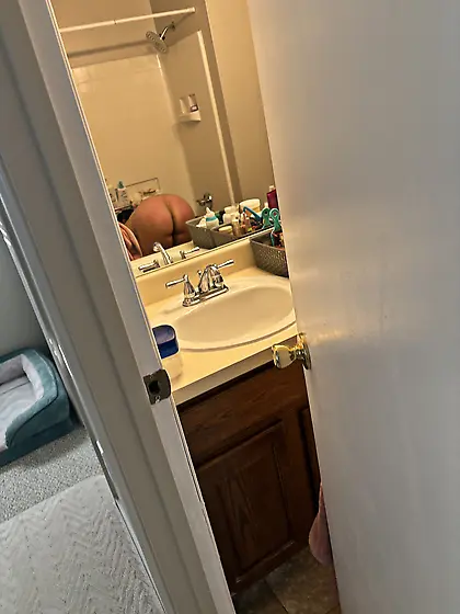 Spying on nude mother in law bending over