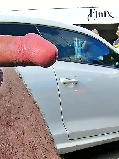 WNBR CFNM CMNM public erection Byron Bay happy