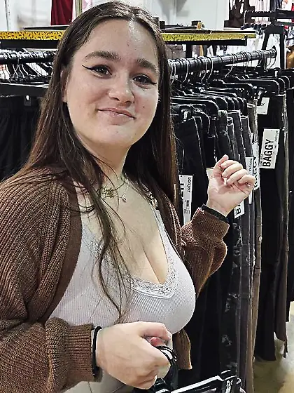 Allison - 26yr old,  4ft 8 - 36ddd boobs