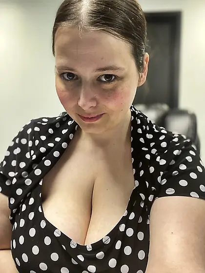 Bridgerton Boobs