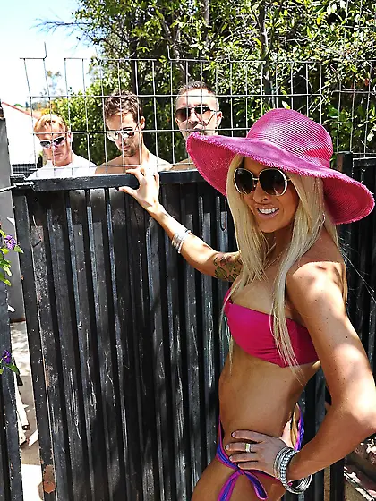 Blonde model with sunglasses and red hat takes cock in hole bein