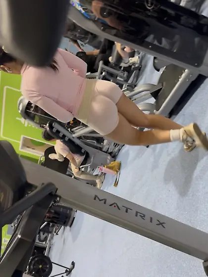 Teen gym chav FAT ASS