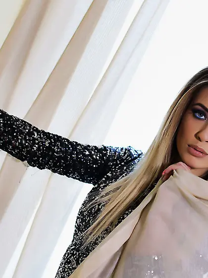 White teen beautiful tits