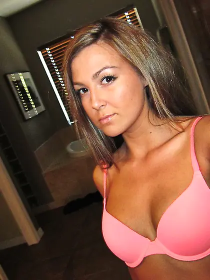 Hot blonde babe Craving Carmen takes dirty selfpics and makes ho