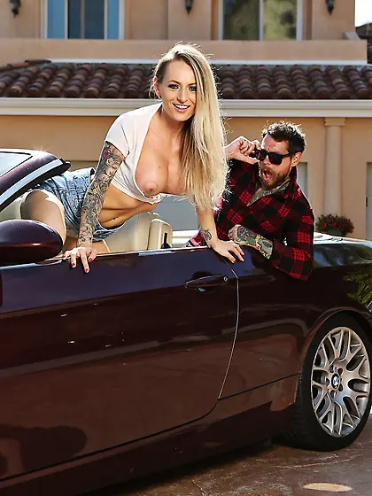 Tattooed Czech slut with big juggs gets fucked in the car