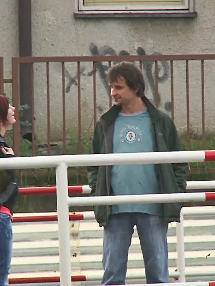 Redhead teen chick sucks