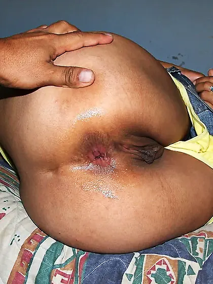 HUGE DILDO IN MY TIGHT ASS