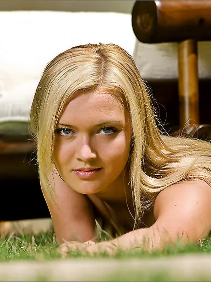 Naked perfect round ass