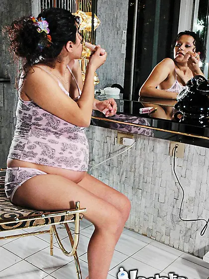 Horny wife wears flashing