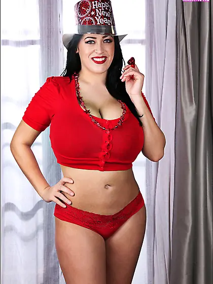 Busty sex goddess waits