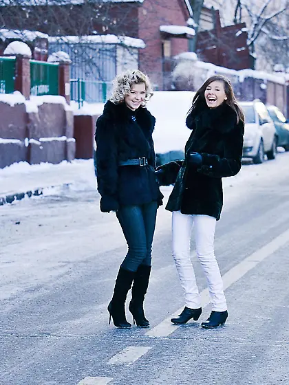 Entre by Rylsky.  Featuring: Irina J,  Paloma B.  MetArt.  Gallery 1