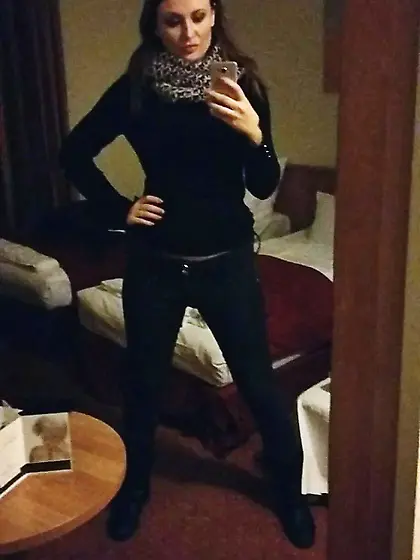 I just love taking nudes in the mirrors