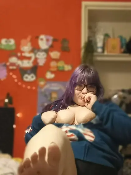 White BBW Feet 2