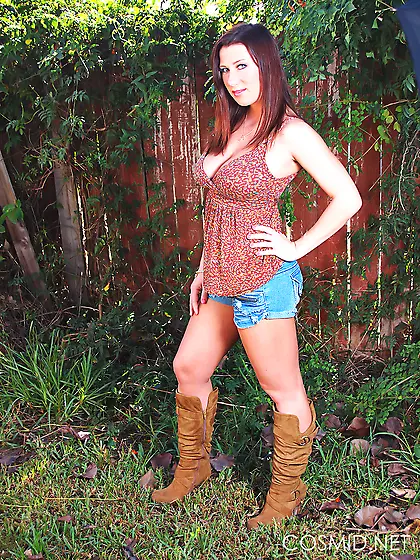 Modern eve garden adam