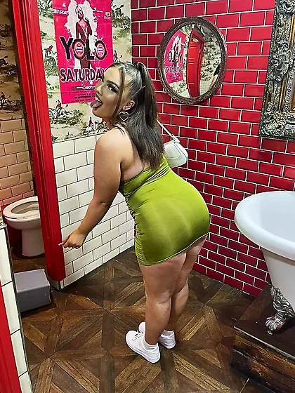 Various bimbos and tight UK teens