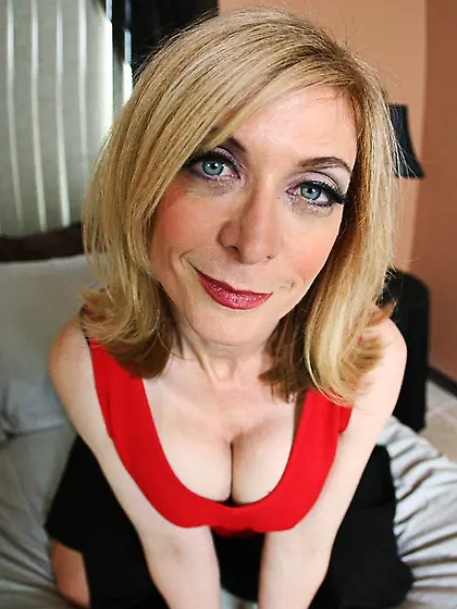 Slutty american mom