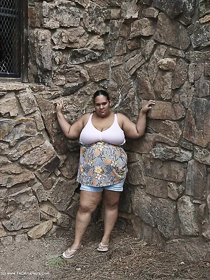 Bbw exhibitionist curvy baby