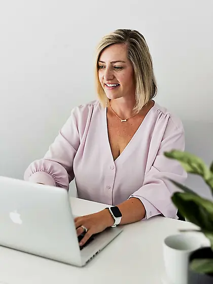 Nikki shows off all her body inside & out the club