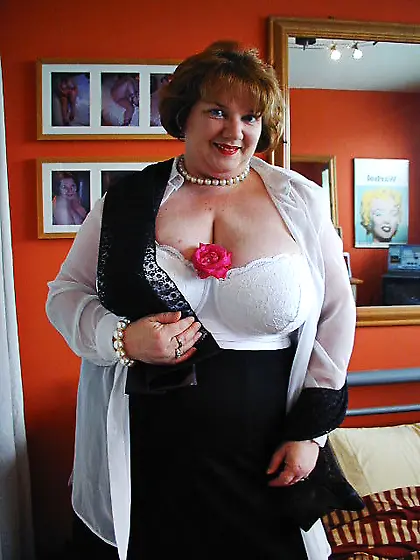 Milf chris united kingdom