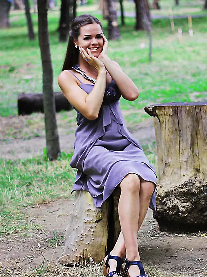 Girl blonde hair small