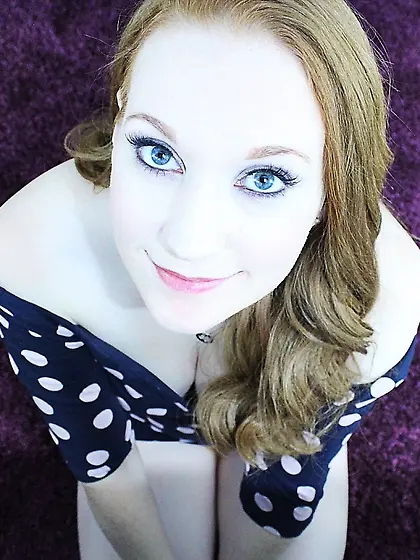 Lusty ginger girl with pale body Lucy OHara sucks a fake cannon