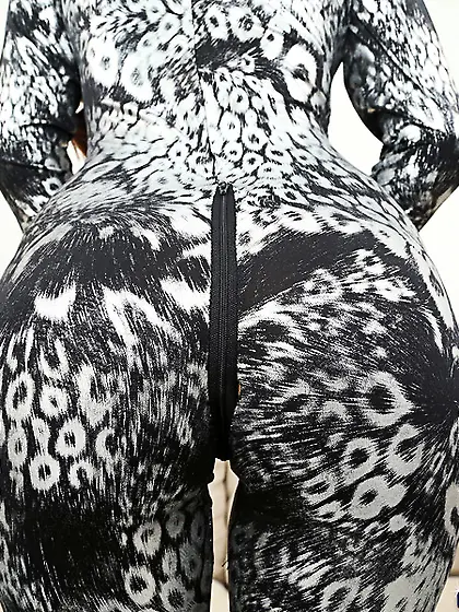 Young fucker can drill Latina woman's pussy if she doesn't even