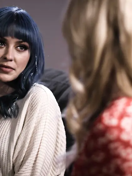 Jewelz Blu and Serene Siren make each other cum