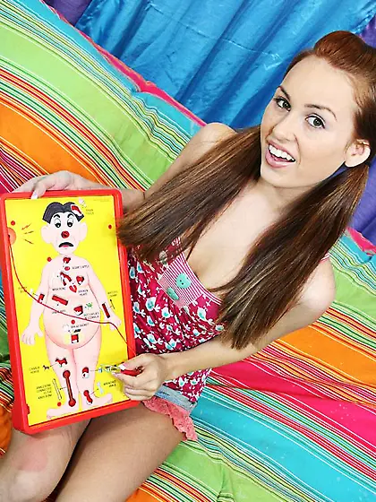 Barely lawful slut Kiki Vidis gets her love tunnel filled with v