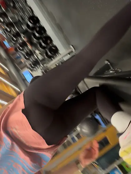 Fat booty gym slut